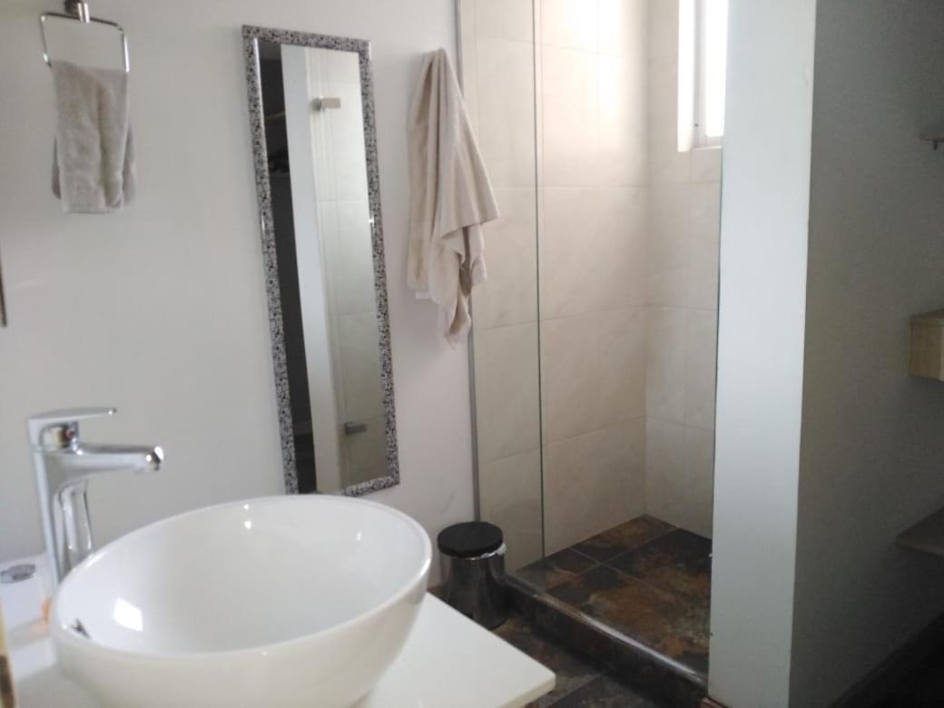 San Peter Apartments Medellín Extérieur photo